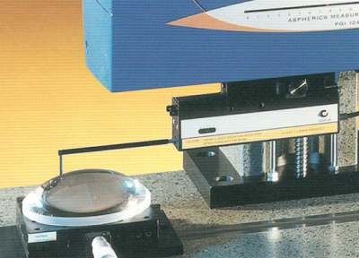 測針沿著弓形路線在球面上移動